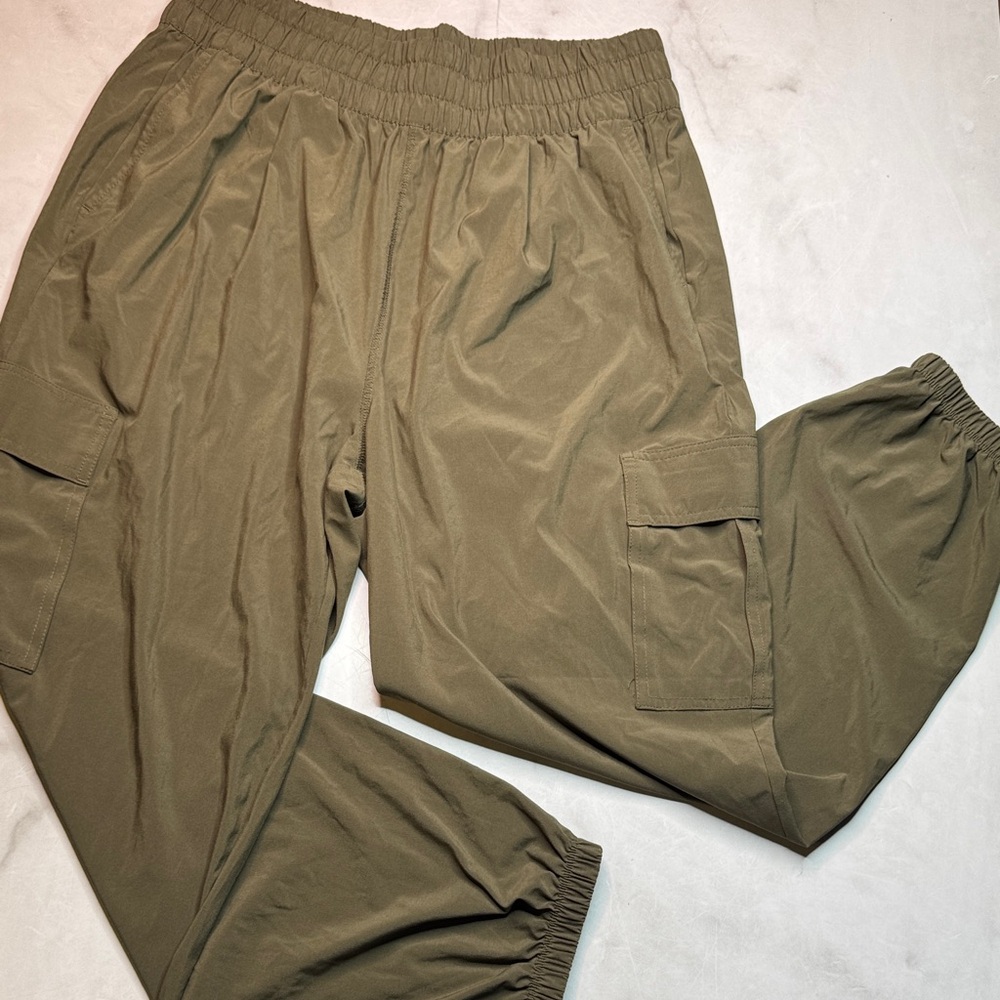 Vuori Villa Cargo Jogger - Picture 3 of 6